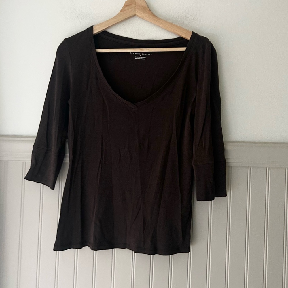 Y2K New York & Company Women’s Medium Dark Brown V-Neck 3/4 Sleeve Top